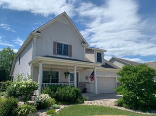 1302 Tallgrass Ln, Racine, WI 53406
