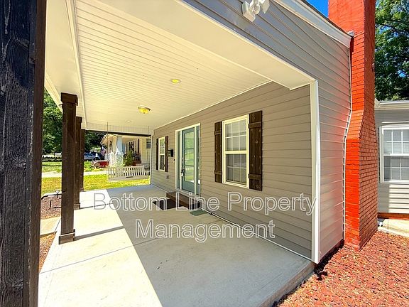 3rd image of 1216 Jackson Rd