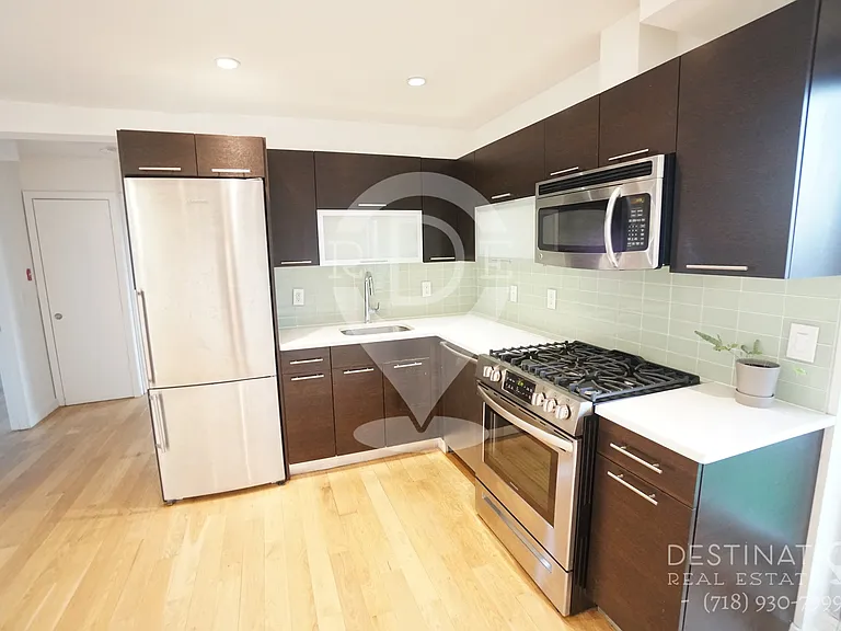639 4th Ave #10A — Photo 17