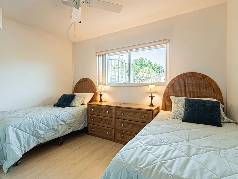 1022 Manatee Rd #D107 — Photo 30