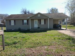 1504 E Stoddard St, Dexter, MO 63841