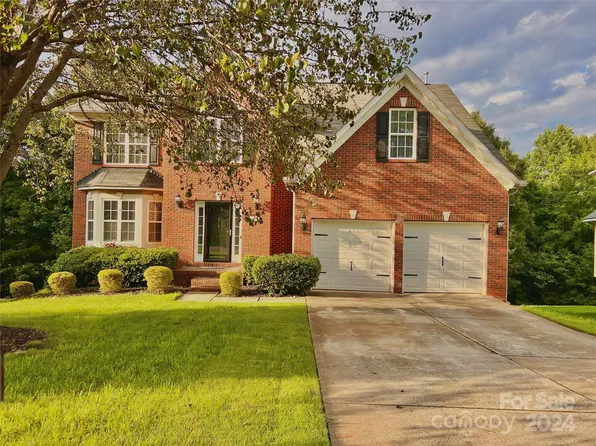 4141 Deerfield Dr NW, Concord, NC 28027