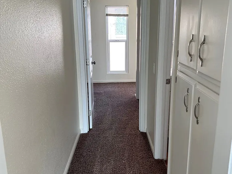 4053 Wilson Ave — Photo 16