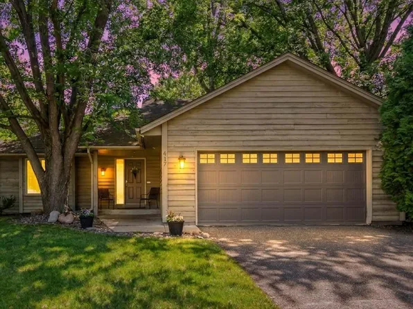 417 75th Ave N, Brooklyn Park, MN 55444