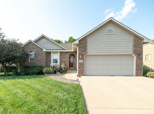 5718 E 49th St N, Wichita, KS 67220