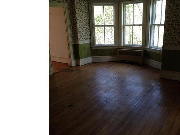 3rd image of 8 Adams St