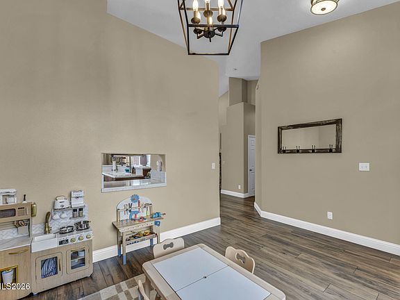 5th image of 7442 Celeste Dr