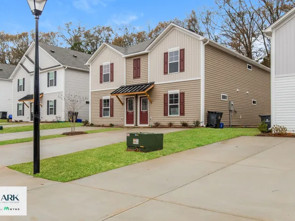 327 Noble Ln, Pendleton, SC 29670