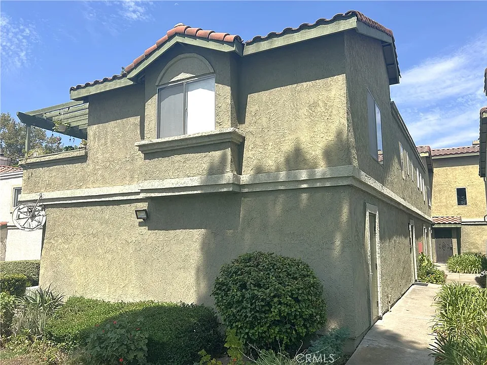 8325 Spring Desert Pl