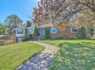2027 Wynmere Dr, Roanoke, VA 24018