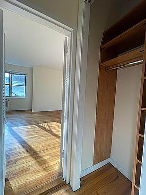 5th image of 170 E 83rd St APT 7R