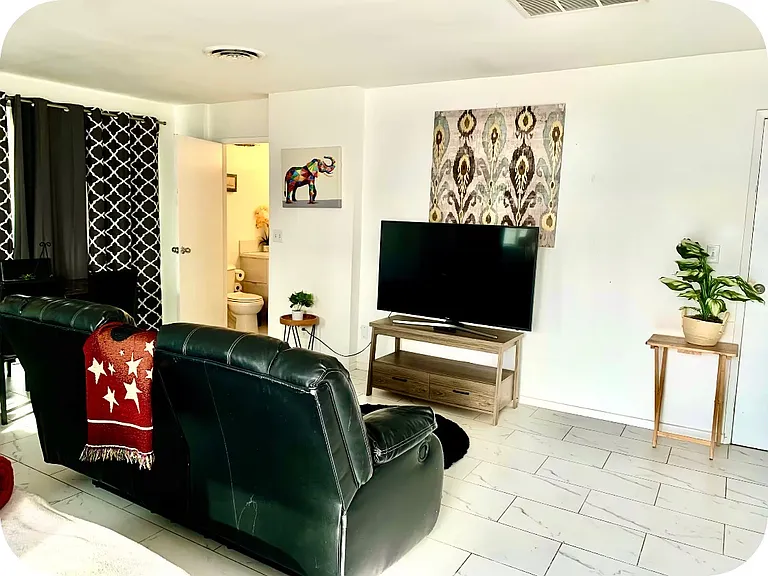 1410 Commanche Dr #1 — Photo 7