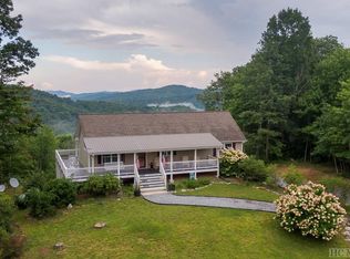67 Old Tiger Trl, Glenville, NC 28736