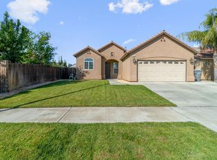 247 S Walnut Ave, Kerman, CA 93630