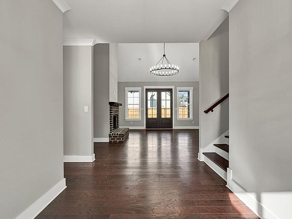 3rd image of 220 Winding Glen Dr NW #1