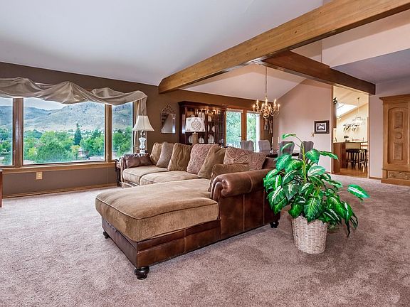 Nestled into North Table Mountain- look at those views!.