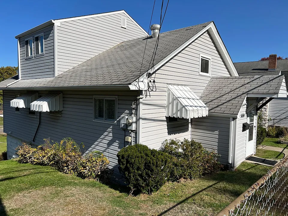 3180 McRoberts Road/3161 Broadway Avenue