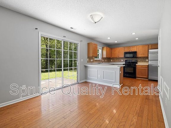 3rd image of 5551 Spindlewood Ct