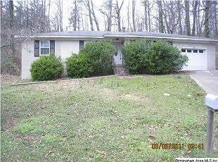 2nd image of 400 Art Hanes Cir