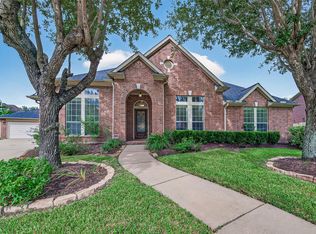 5242 Fountainbrook Ln, Sugar Land, TX 77479