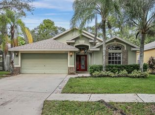 16808 Hawkglen Pl, Lithia, FL 33547