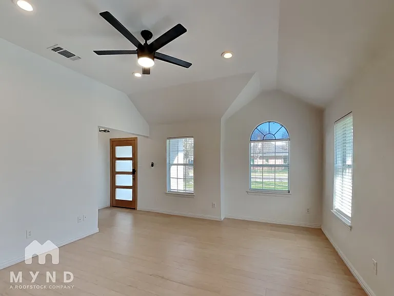 1503 Pearson Ave — Photo 13