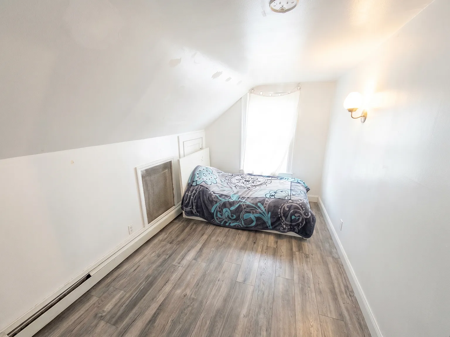 2 bed, 800 sqft, $2,600 — Photo 2