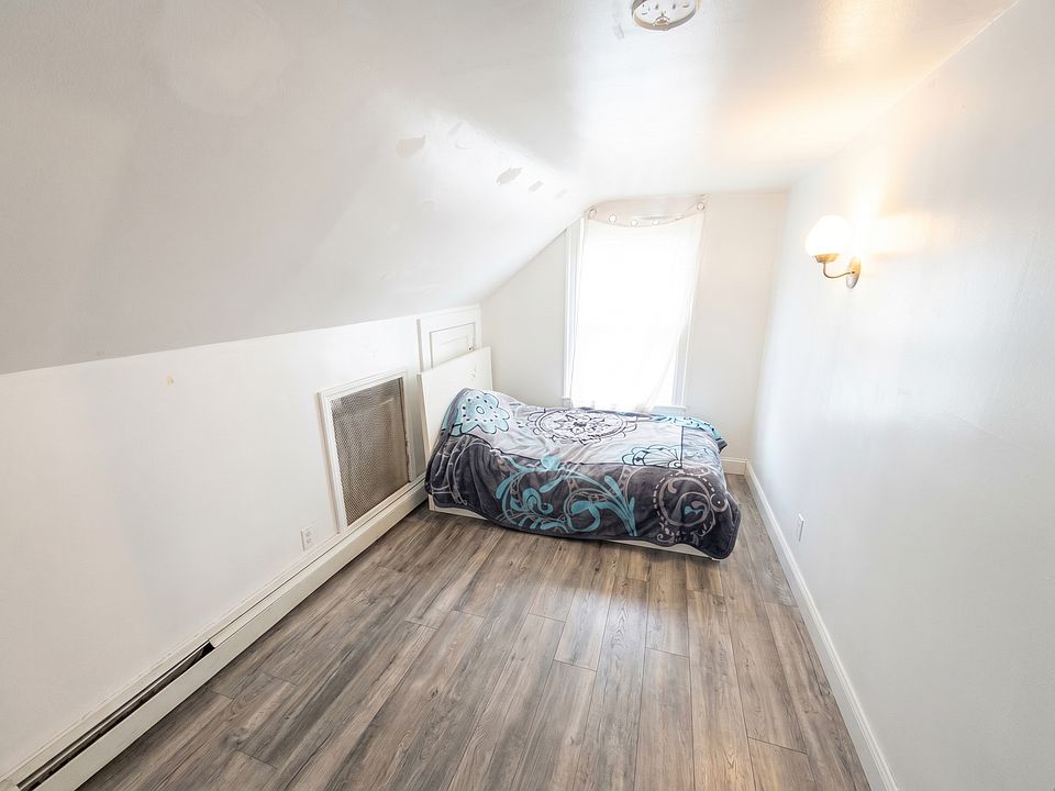 2nd image of 175 Coleman St Floor 3