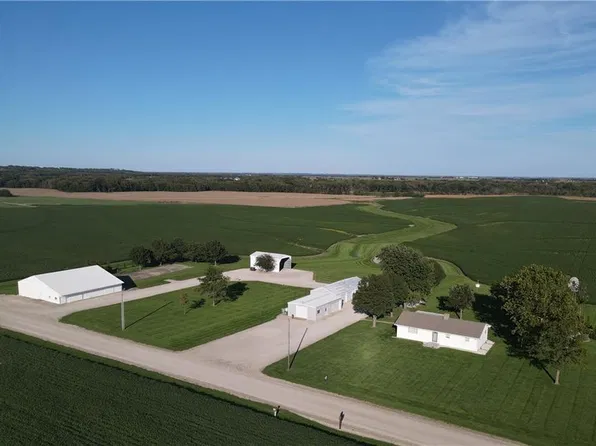 31356 NW Barton Rd, Garnett, KS 66032
