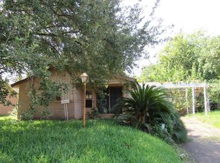 904 Glenmore Dr, Pasadena, TX 77503