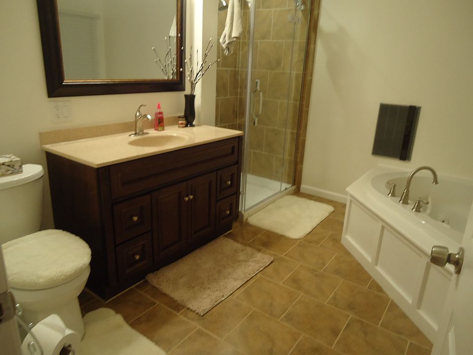 master bath with hot tub