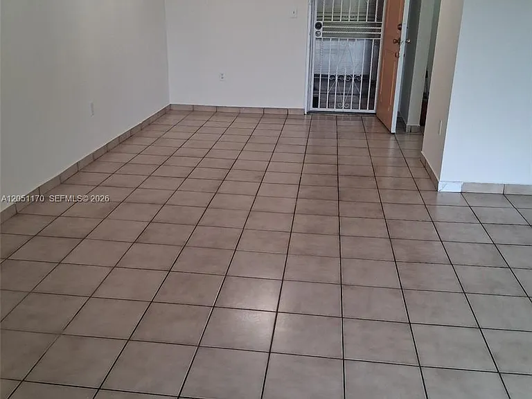 6200 W Flagler St #305 — Photo 10