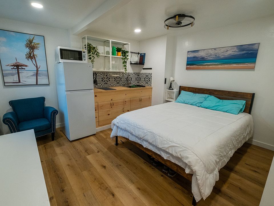 1st image of 3320 Island Ave #2