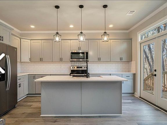 5th image of 16 Hadrian Ridge Dr SW