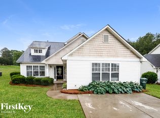 885 Raindrops Rd, Gastonia, NC 28054