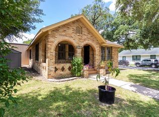 5702 Harriet St, Houston, TX 77023