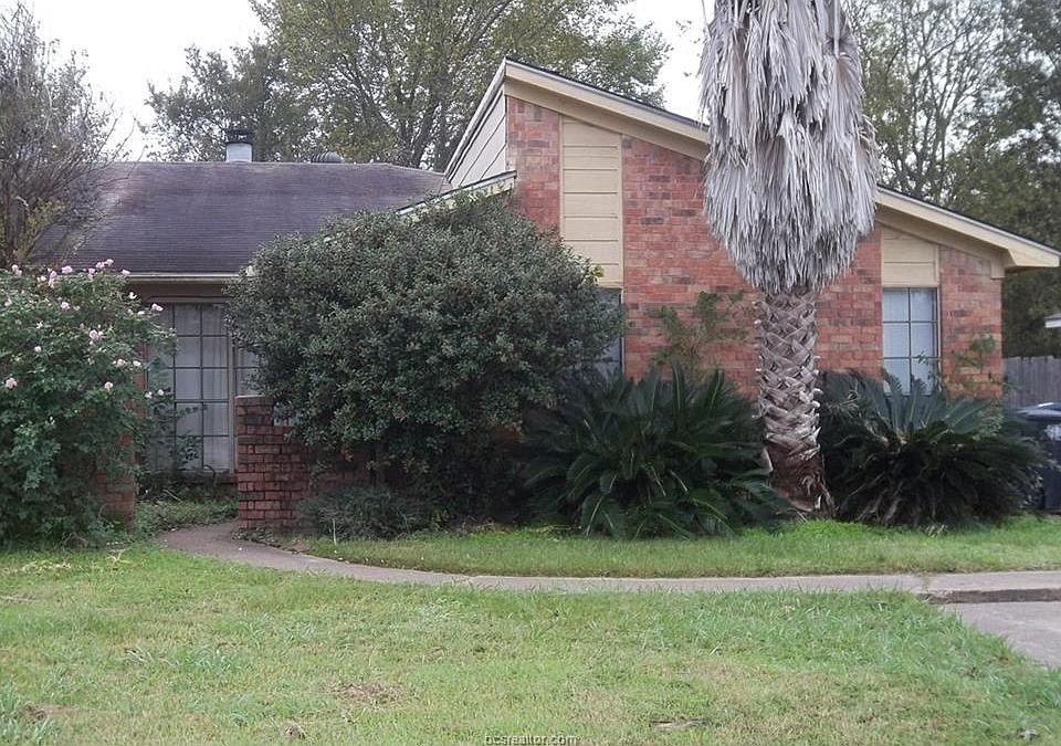 1st image of 2310 W Creek Ln