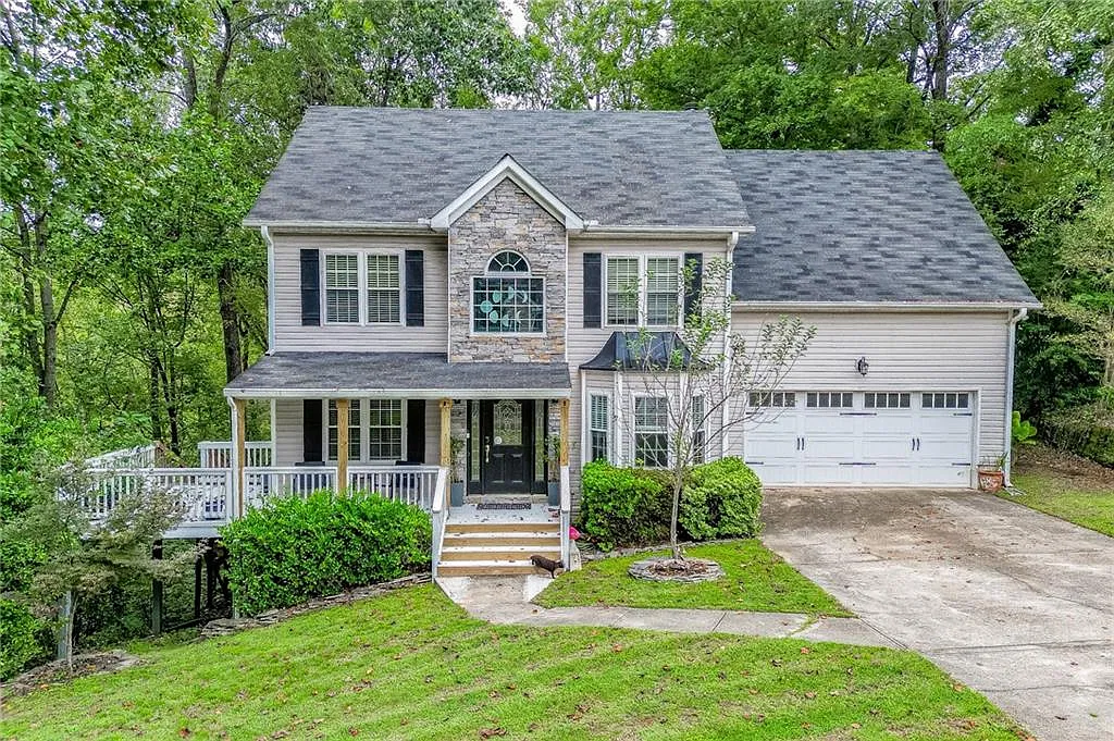 4 bed, 3.5 bath, 3404 sqft, $3,300 — Photo 1