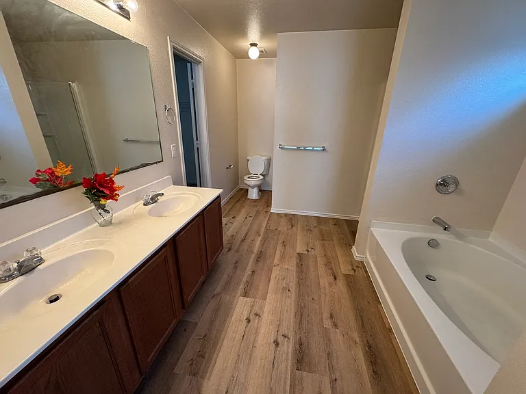 13287 Fowler Dr — Photo 31