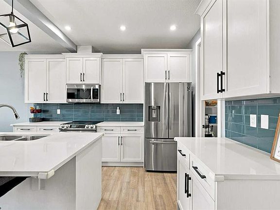 5th image of 46 S Waterford Rd
