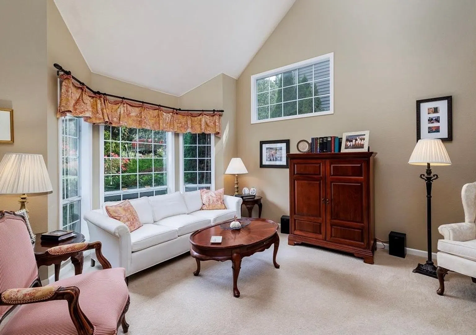 Beautifully Maintained Mt. Park Home on a Quiet Cul-de-Sac — Photo 4