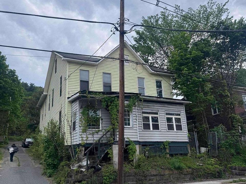 1st image of 804 Napoleon St