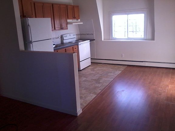 3rd image of 2162 Stratford Ave APT 496