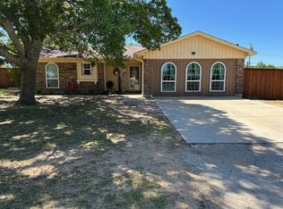 440 NE 9th St, Cross Plains, TX 76443
