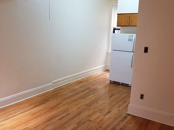 3rd image of 605 Franklin Ave APT 3C