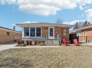 7152 N Overhill Ave, Chicago, IL 60631