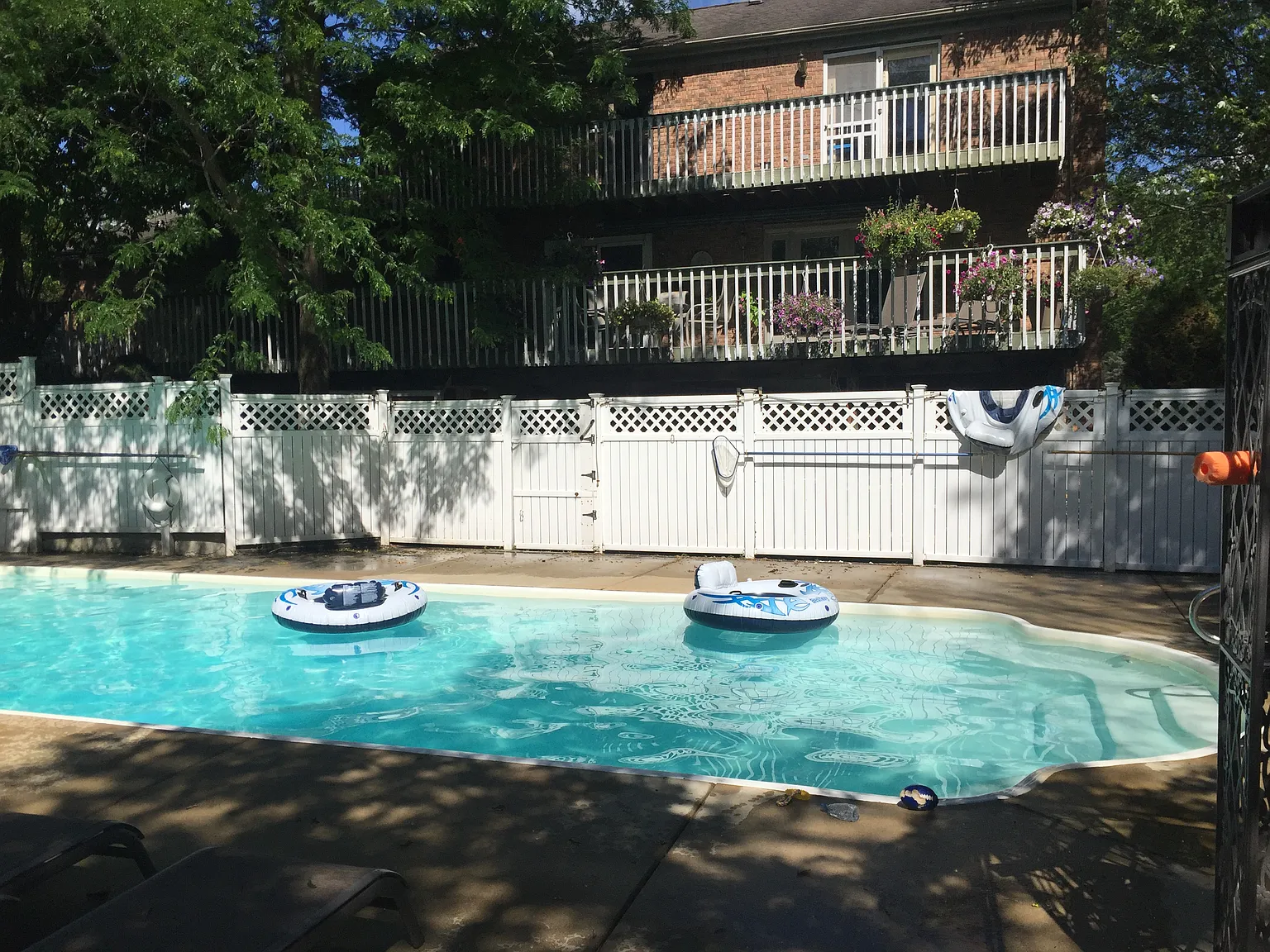 3386 Muirfield Cir photo 1