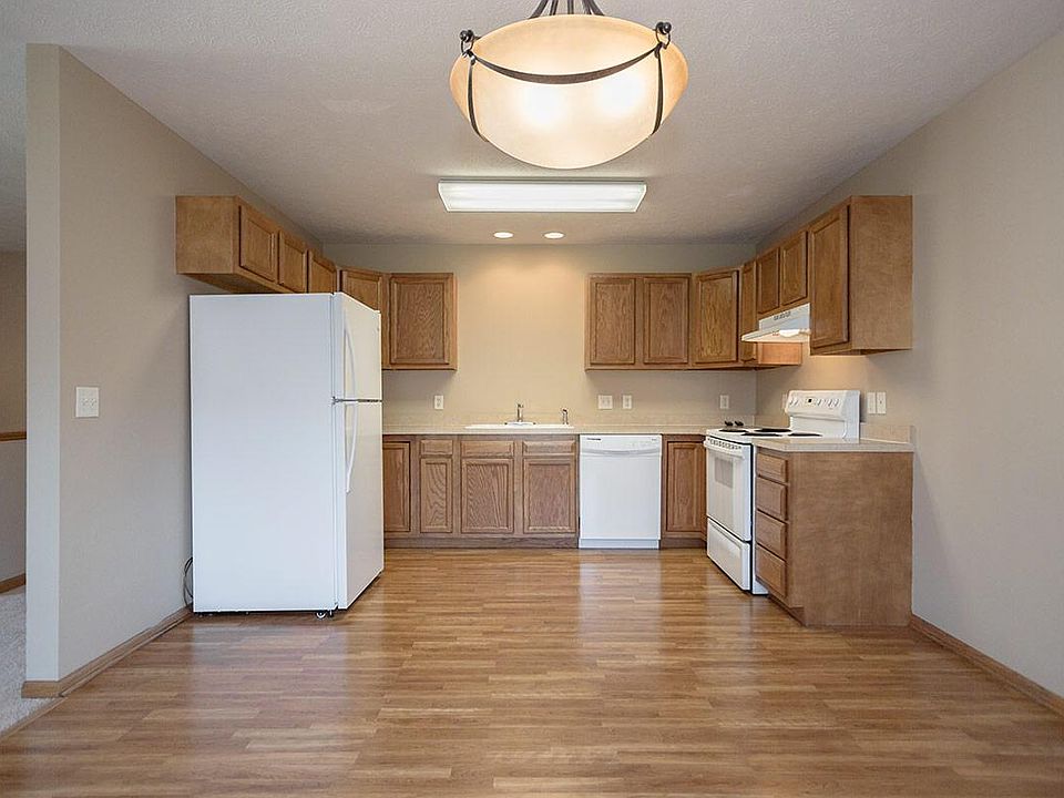 1st image of 8643 Lexington Ave