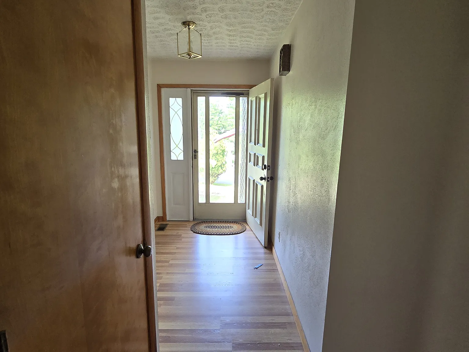 4 bed, 2674 sqft, $2,000 — Photo 4