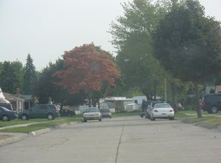 23946 Ada Ave, Warren, MI 48091